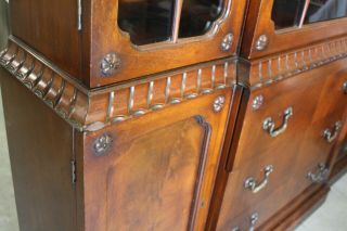 Antique Mahogany Breakfront Cabinet Bookcase Adjust Shelves Skeleton Keys 7