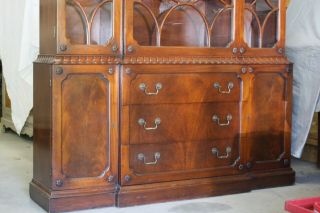 Antique Mahogany Breakfront Cabinet Bookcase Adjust Shelves Skeleton Keys 8
