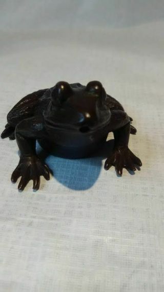 Japanese Meiji Bronze frog Okimono 5