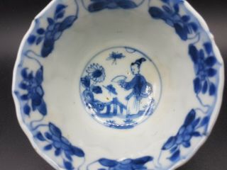 antique Chinese porcelain bowl - Kangxi 2