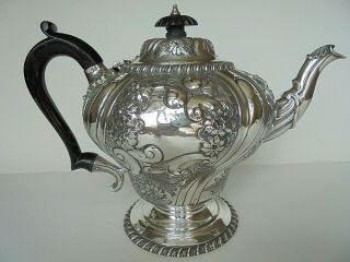 Silver Teapot Hunt & Roskell Late Storr & Mortimer 745g 2