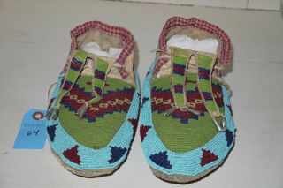 Northern Plains Beaded Hide Moccasins Circa 1900 Sioux EX - COWANS 10