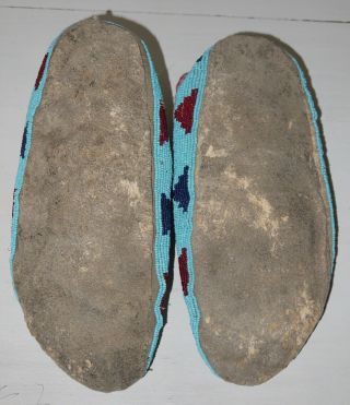 Northern Plains Beaded Hide Moccasins Circa 1900 Sioux EX - COWANS 9