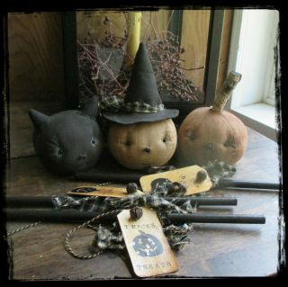 3 Primitive Black Cat Witch & JOL Pumpkin Halloween Pokes Ornies Crocks Tucks 6