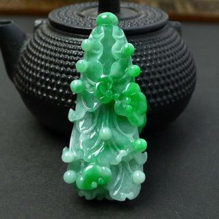 100 natural jade A goods hand - carved green cabbage pendant445 4