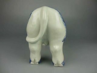 Antique Chinese porcelain blue and white Elephants with figure patterns 8