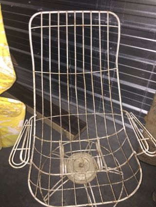 Mid Century 1960 ' s Homecrest Patio Vintage Wire Chair & Pad Swivel Rocking - VGC 2