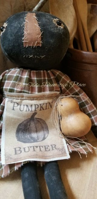 Primitive Black Pumpkin Doll With Gourd 3