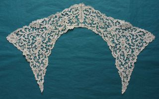 Antique hand made needle lace collar 2