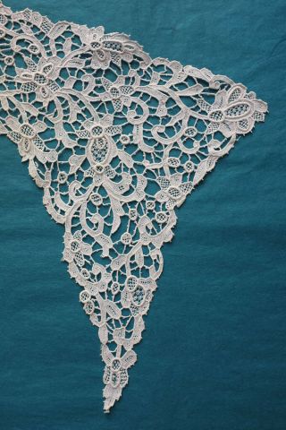 Antique hand made needle lace collar 4