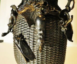 HEAVY ANTIQUE PR JAPANESE BRONZE VASES INSECTS PLANTS SIGNED LISSAI EDO 11