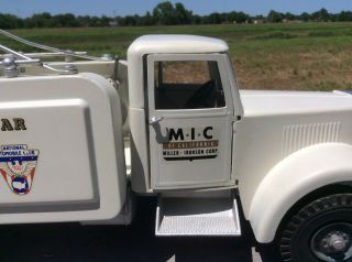 Smith - Miller Toy Wrecker Truck 9