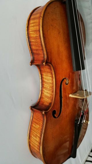 Very old violin for professional players 4