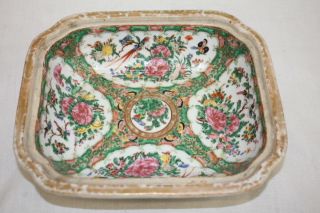 Famille Rose 19th Century Chinese Export Enamel Porcelain Covered Tureen 4