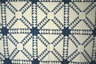 MAGNIFICENT Vintage 1880 ' s Indigo Blue & White Railroad Crossing Antique Quilt 10