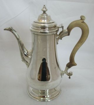 Good Quality Elizabeth II sterling silver coffee pot,  741 grams,  1966,  Vanders 2