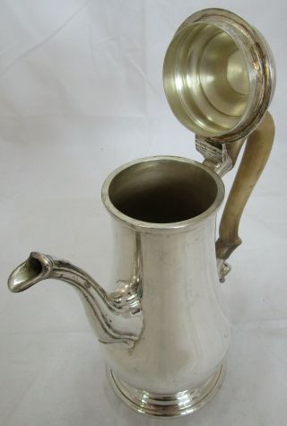 Good Quality Elizabeth II sterling silver coffee pot,  741 grams,  1966,  Vanders 4
