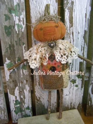 PRIMITIVE HARVEST PUMPKIN STICK DOLL,  RHINESTONE,  FOLK ART PUMPKIN STICK DOLL 11