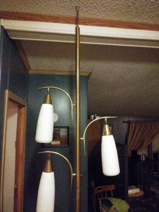 Vintage Mid - Century tension floor pole lamp white tapered glass shades 3 lights 8