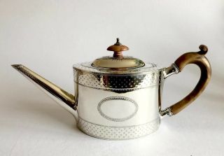 Very Fine Georgian Solid Silver Teapot London 1789 John Willis George III 2