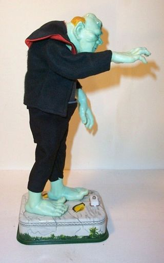 VINTAGE 1960 ' s BATTERY OPERATED (BLUSHING) FRANKENSTEIN MONSTER TOY HALLOWEEN 5
