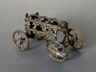 Rare Tudor Pewter Miniature Toy Carriage (m418)