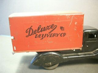 VINTAGE 1930s MARX or WYANDOTTE PRESSED STEEL TOY DELUXE DELIVERY CO.  TRUCK 11 