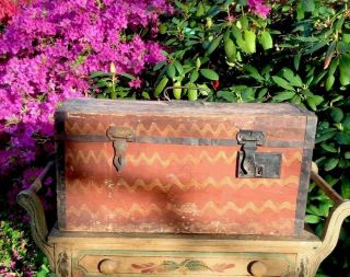 1700’s Early Pennsylvania Dutch Wooden Painted Chest Red & Mustard Paint Aafa