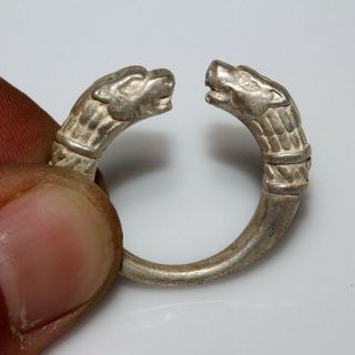 MUSEUM QUALITY ANCIENT GREEK SOLID SILVER RING WITH LION HEADS CIRCA 500 - 300 BC 4