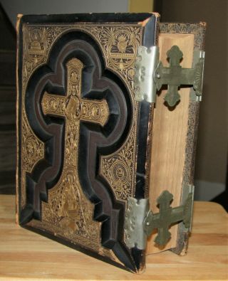 Large Antique C1885 Catholic Family Bible Douay Rheims Clasps