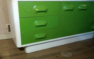 1970s BROYHILL PREMIER CHAPTER ONE SPACE AGE MOD GREEN DRESSER MID CENTURY 9