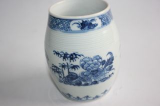 18th Century Antique Chinese Porcelain Blue and White Cup Mug 3