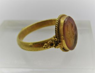 ANCIENT ROMAN HIGH CARAT GOLD RING CARNELIAN INTAGLIO OF WINGED APOLLO 2