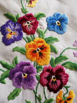 EXQUISITE VTG HAND EMBROIDERED LINEN TABLECLOTH PANSIES 8