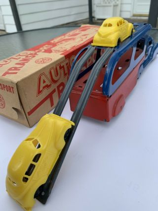 1950 ' s MARX AUTO TRANSPORT Car Hauler Complete with Yellow Cabs & Box near 10