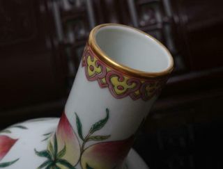 Old Rare Famille Rose Chinese Porcelain Peach Vase Qianlong MK H8.  27” 6