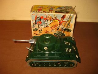 ANTIQUE GERMANY 780 ARNOLD WINDUP LITHO TIN TOY US MILITARY TANK W BOX 1950s 2