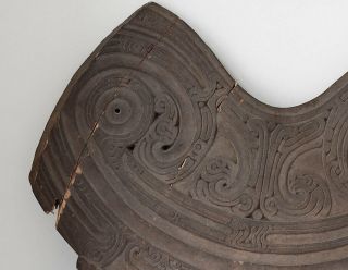 Large antique carved Massim splashboard Trobriand Islands 9
