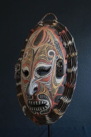 Dance mask - Iatmul - Middle Sepik - Papua Guinea 4