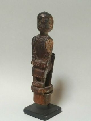 Borneo Dayak shamanic medicine figure stopper,  old and authentic wood carving 2