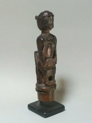 Borneo Dayak shamanic medicine figure stopper,  old and authentic wood carving 8