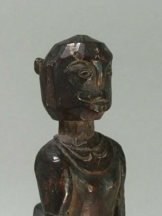 Borneo Dayak shamanic medicine figure stopper,  old and authentic wood carving 9