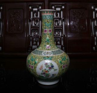 Old Rare Famille Rose Chinese Porcelain Flower Vase Guangxu MK H12.  2” 5