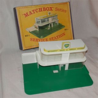 1960s.  Lesney.  Matchbox Bp Garage Mg - 1 Service Station. ,  Complete