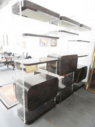 OUTRAGEOUSLY CHIC 70s LUCITE & BURL LAMINATE WOOD WALL DISPLAY UNIT w/ LIGHT 12