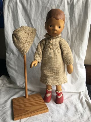 Elisabeth Pongratz girl doll in beige tunic 12