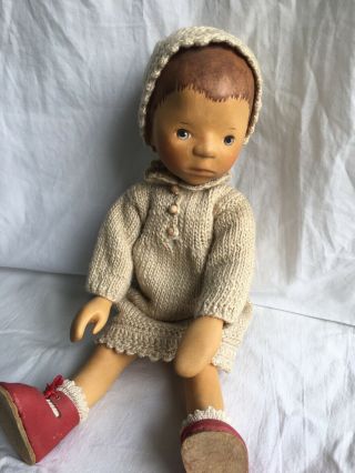 Elisabeth Pongratz girl doll in beige tunic 4