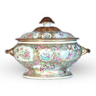 19th Century Chinese Rose Medallion Tureen Porcelain