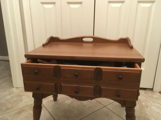 Mersman Colonial/federal Style Maple End Side Accent Table Nightstand