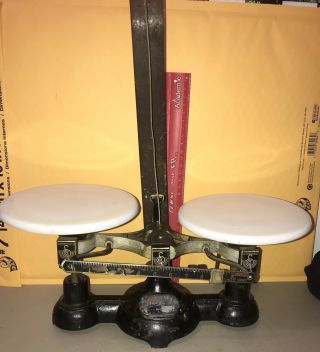 Vintage Antique Ohaus Cast Iron Balance Scale White Rd Milk Glass Trays 2 Kilos